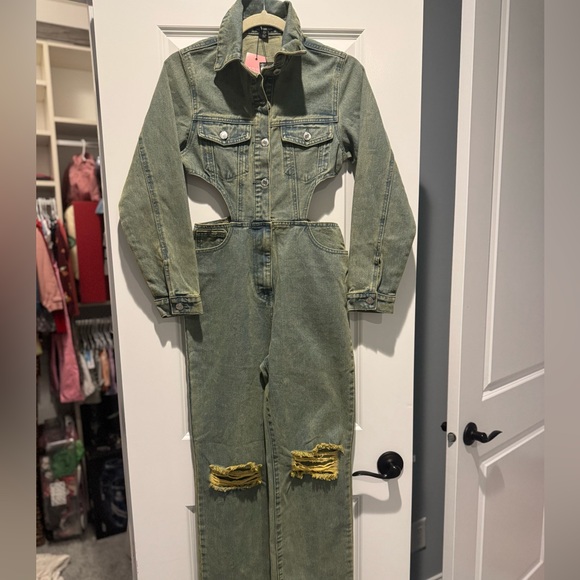 PrettyLittleThing Green Denim Jumpsuit - Picture 3 of 9